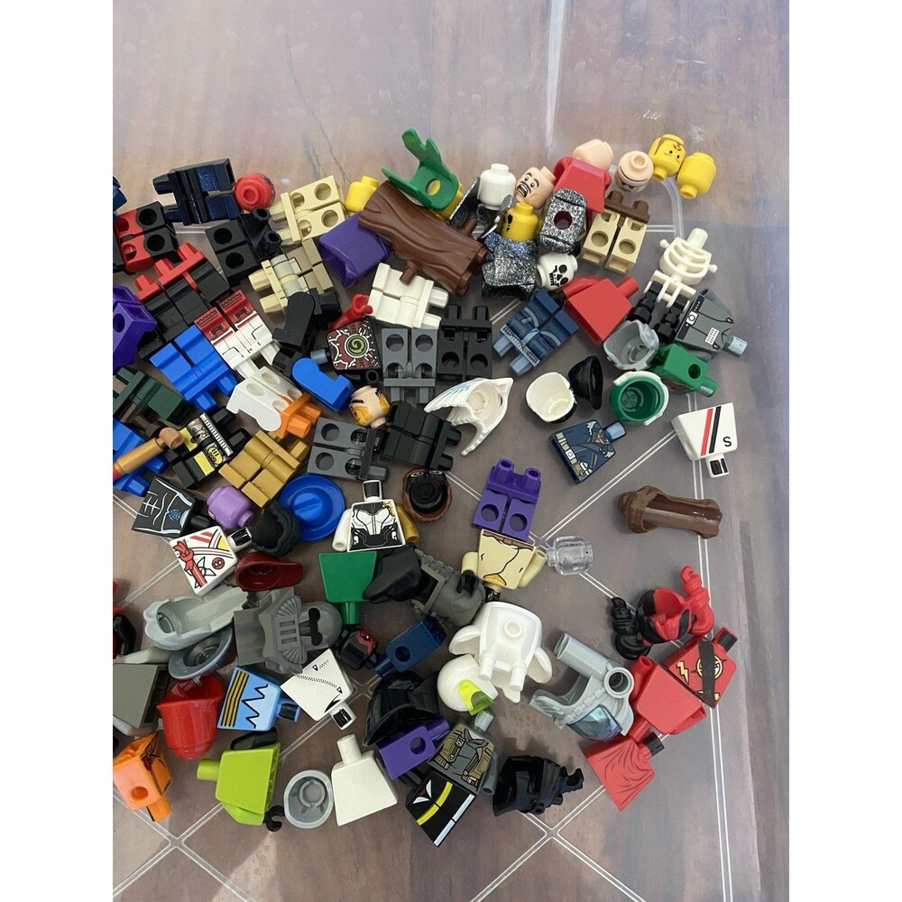 LEGO Mixed Lot Minifigures Parts Accessories about 178 pcs #75 - Picture 3 of 3